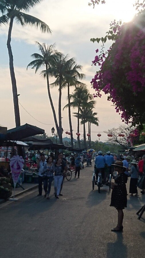 The street market alongside the river Thu Bon serves the locals as much as it does the tourists, the seafood here as fresh as you can find without getting your feet wet